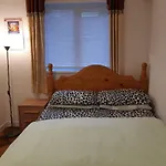 Comfortable Double Bedroom Lovely Bungalow