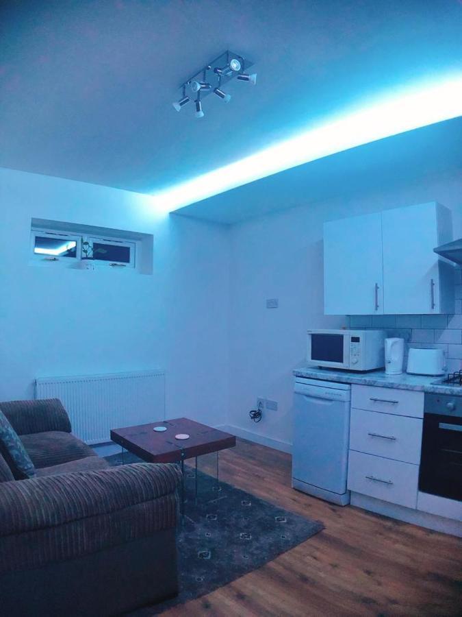 Comfortable Double Bedroom Lovely Bungalow *